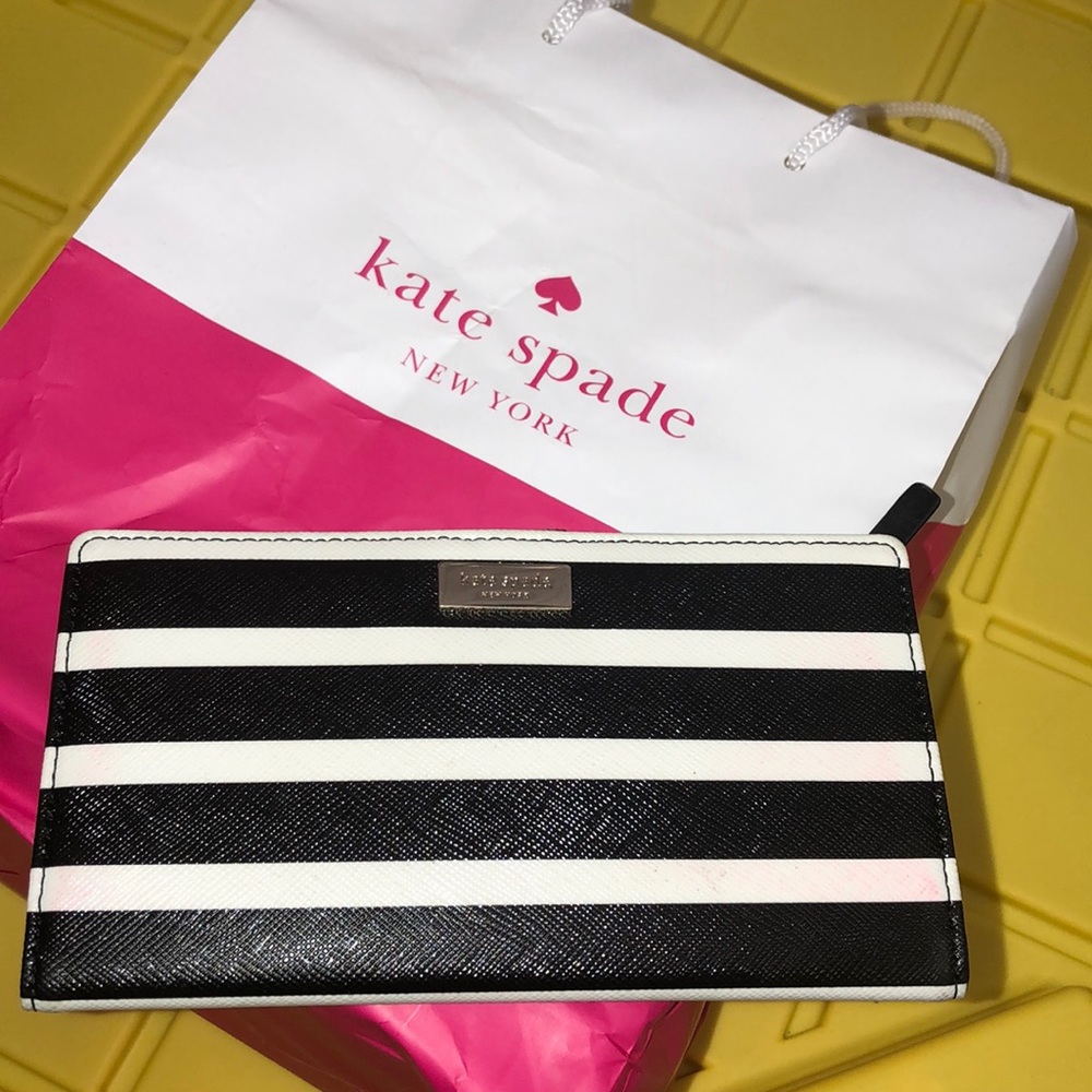Kate Spade Checkbook